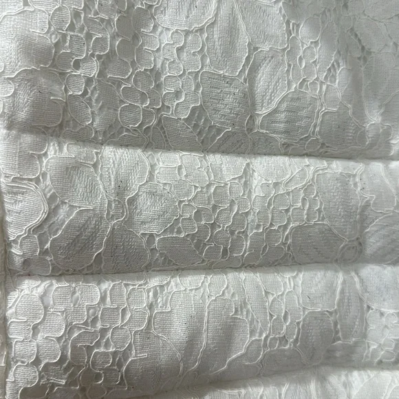 Chicos white lace puffer jacket with hood size 3 - Picture 5 of 5